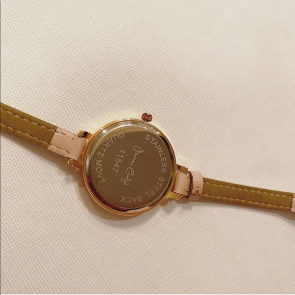 Jessica Watch - Picture 2 of 2